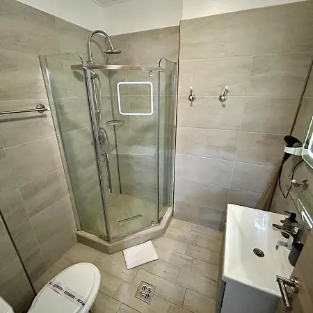 Seaside Harmony Alezzi 49 *